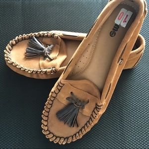 Lam Tassel Moccasins
